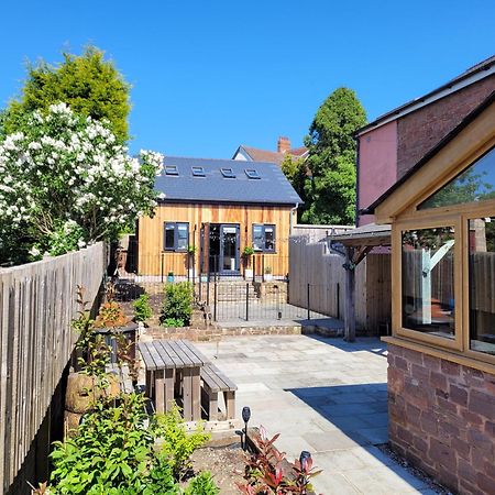 Forest Cedar Lodge, Forest Of Dean Cinderford Bagian luar foto